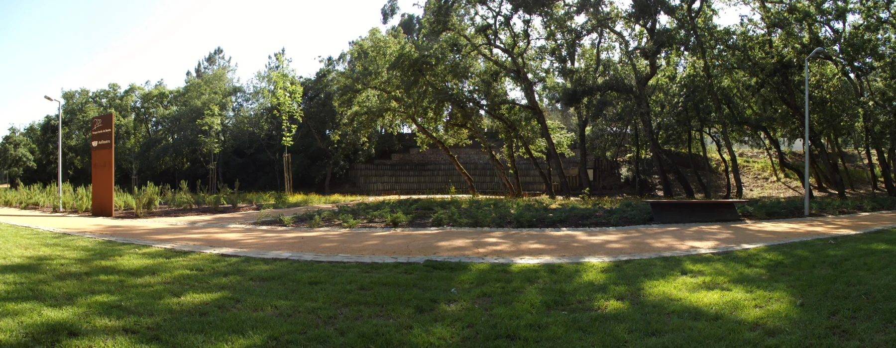 A panorama of Parque Verde do Bonito, with the amphitheatre in the centre.
